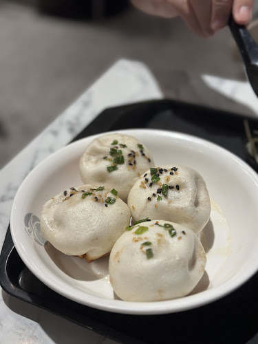 Shanghai Sheng Jian Bao - Hospitality and gastronomy