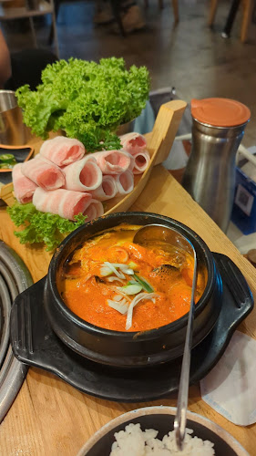 The Gogijip, Halmae Gukbab, Hanyang Bulgogi (HDC) - Singapore