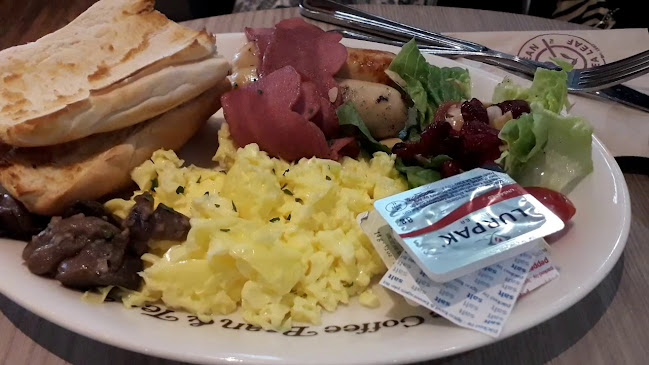 Opinii despre The Coffee Bean and Tea Leaf (Waterway Point) în Singapore - Hospitality and gastronomy