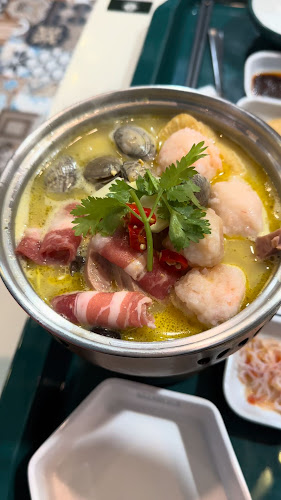 Hometown Mala Hotpot Mala Tang - Singapore