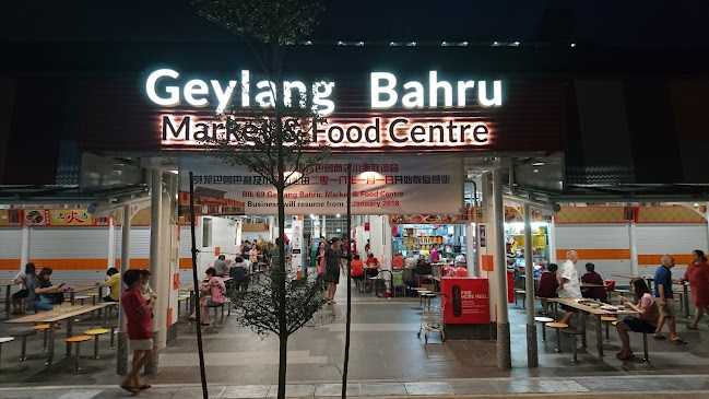 Wan Fu Shi Jie Vegetarian - Hospitality and gastronomy