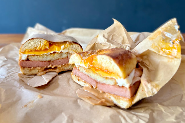 Comentarii opinii despre Two Men Bagel House Holland Village