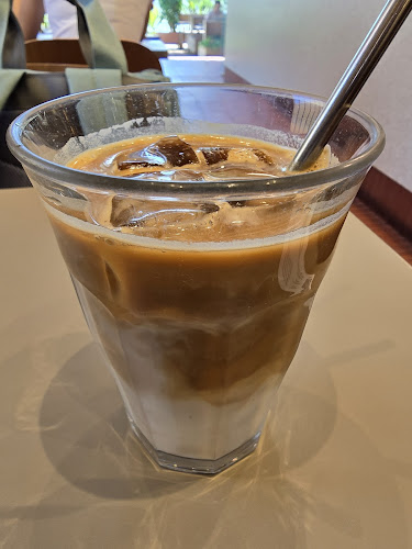 Comentarii opinii despre Plain Vanilla Neil Road