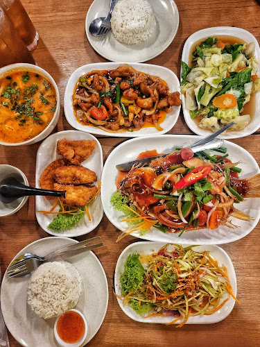 Jai Siam Restaurant (SingPost Centre Branch) - Singapore