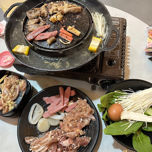 Lethai Mookata - Singapore