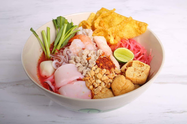 Opinii despre Warm Up Cafe @ The Star Vista în Singapore - Hospitality and gastronomy