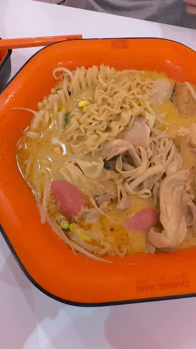 Zhang Liang Mala Tang 张亮麻辣烫 @Bedok Mall - Singapore