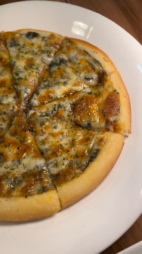 Jentan's Kitchen (The Pizza Lady)