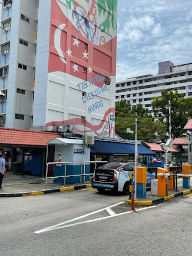 678 Hougang Ave 8, Singapore 530678