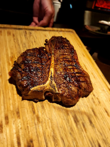 Wooloomooloo Steakhouse Singapore - Hospitality and gastronomy