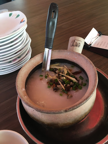 214 Geylang Rd, Singapore 389274