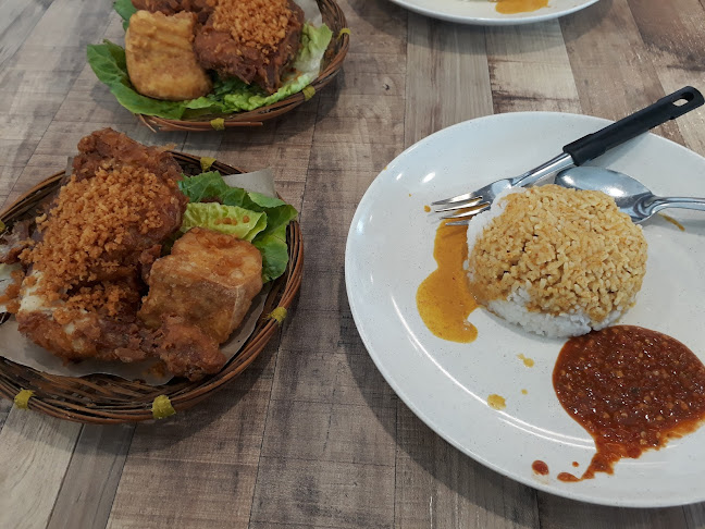 Comentarii opinii despre Frontier Canteen