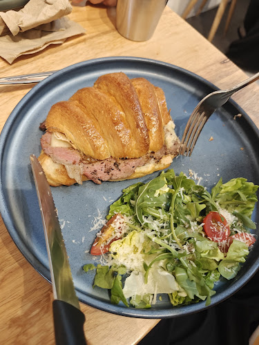 Opinii despre Humble Origins Coffee Roasters în Singapore - Hospitality and gastronomy