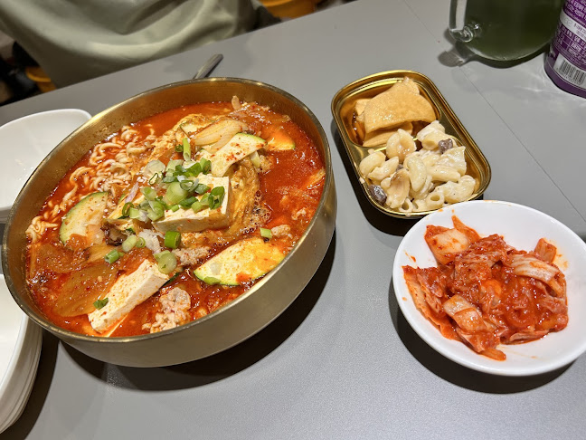 POCHA! Korean Street Dining (Tampines Mall) - Hospitality and gastronomy