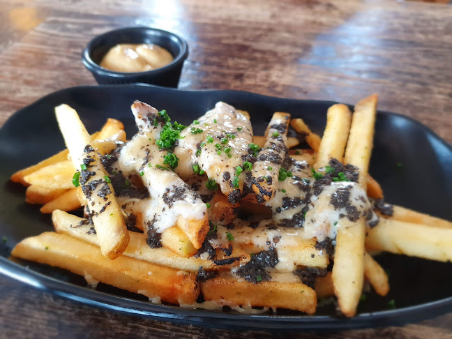 1939 Singapore (formerly Potato Head)