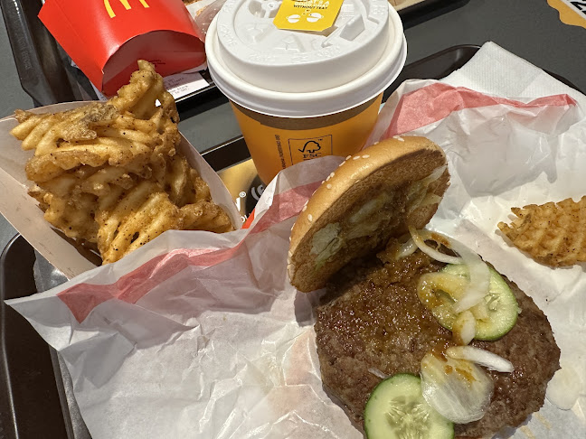 McDonald's Harbourfront Centre - Singapore