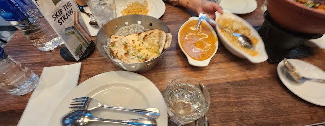 Comentarii opinii despre Pavilion Banana Leaf