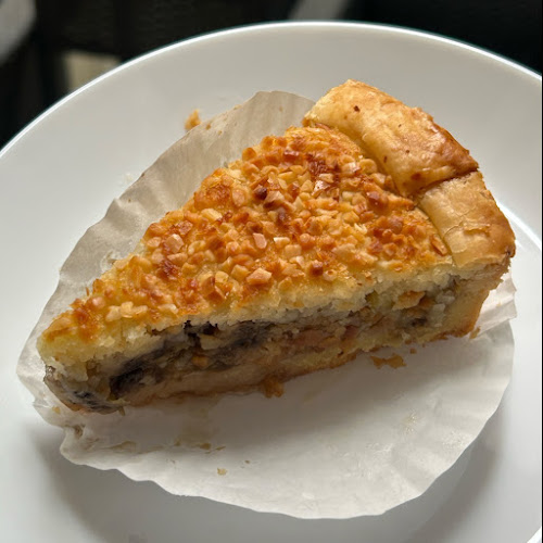 Auntie Peng Banana Pie - Hospitality and gastronomy