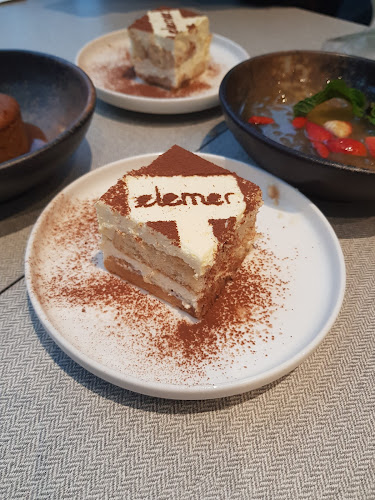 Opinii despre elemen 元素 în Singapore - Hospitality and gastronomy