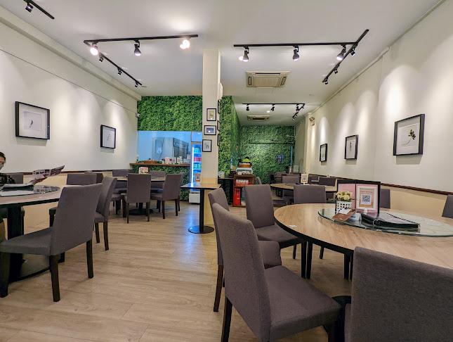 Yes Natural Restaurant - Hospitality and gastronomy