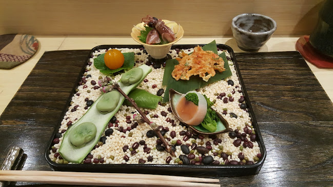 6A Lor Mambong, Singapore 277673