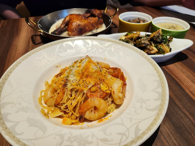 Opinii despre Poulet - VivoCity în Singapore - Hospitality and gastronomy