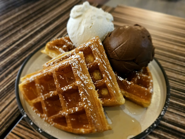 Opinii despre Three's A Crowd în Singapore - Hospitality and gastronomy