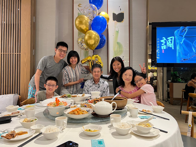 PUTIEN Kitchener Road - Hospitality and gastronomy