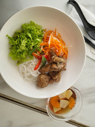 9 King Albert Park, #01-23 KAP Mall, Singapore 598332