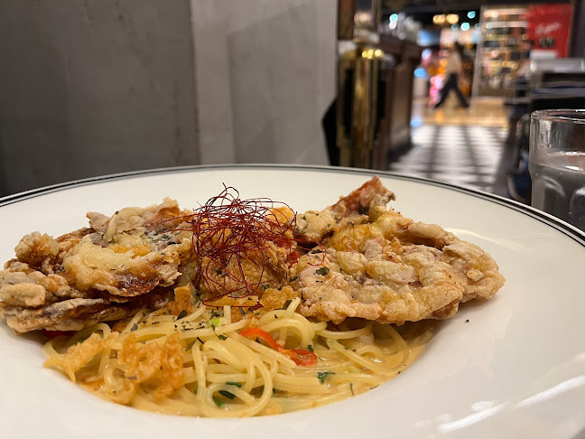 PAUL Marina Bay Link Mall