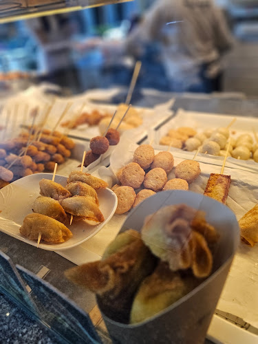 Comentarii opinii despre Tip Top Curry Puff @ Century Square