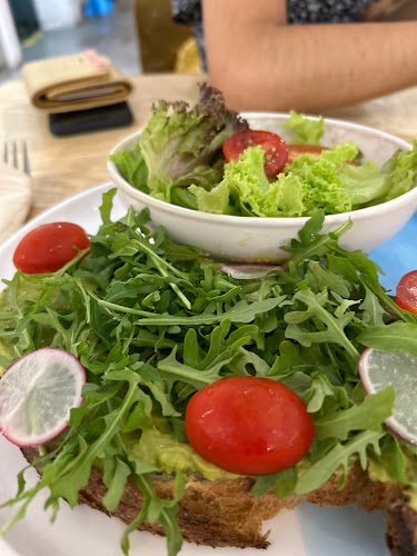 6 Letter Brunch - Hospitality and gastronomy