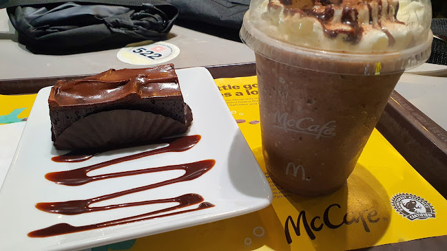 684 Hougang Ave 8, #01-999, Singapore 530684