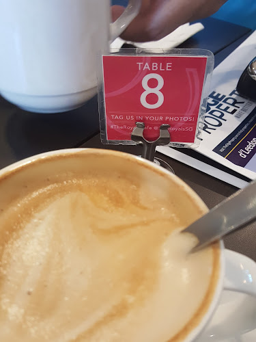 Opinii despre The Royals Cafe (Siglap) în Singapore - Hospitality and gastronomy