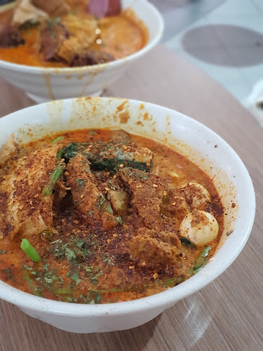 Comentarii opinii despre Xi Xiang Feng Yong Tau Foo 喜相逢