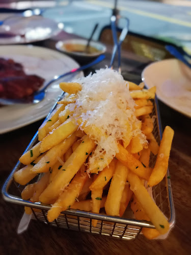 Cavemen Social - Hospitality and gastronomy