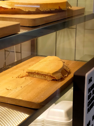 Mian Mian Bu Duan Peanut Pancake 绵绵不断 - Singapore