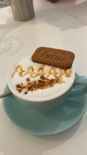 Opinii despre Hello Arigato Joo Chiat în Singapore - Hospitality and gastronomy