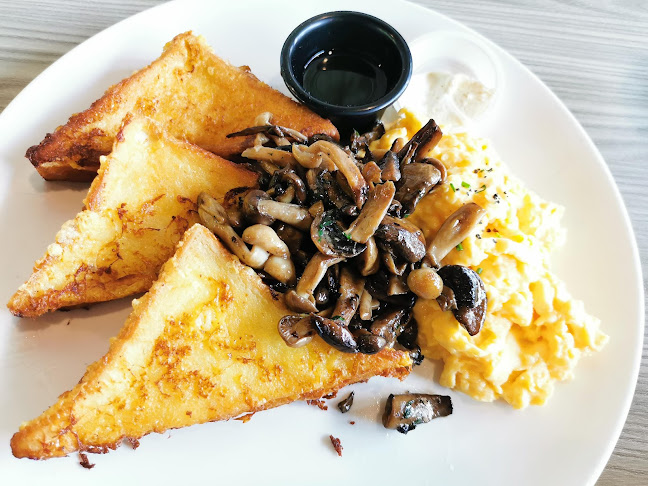 816 Bukit Batok West Ave. 5, #01-01, Singapore 659089