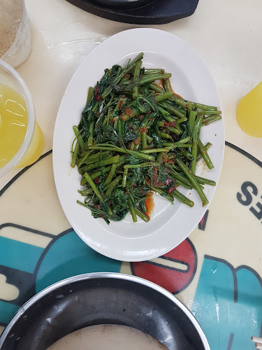 323 Geylang Rd, Singapore 389359