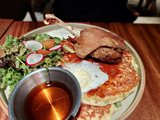 Surrey Hills Grocer - Woodleigh Mall (Pet Friendly) - Hospitality and gastronomy