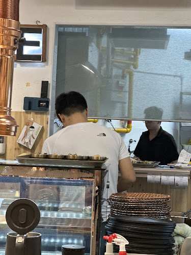 380 Jln Besar, #01-02, Singapore 209000