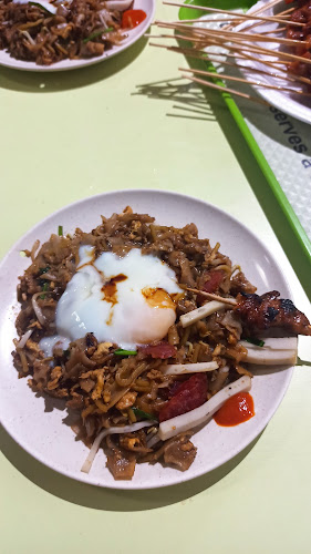 Circuit Road Hawker Centre - Singapore