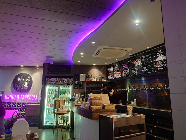 Orh Gao Taproom Craft Beer Bar - Singapore