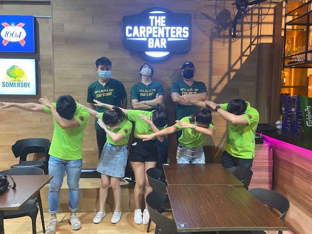 Comentarii opinii despre The Carpenters Bar