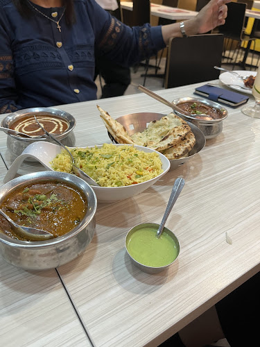 Comentarii opinii despre Madura's Restaurant Pte Ltd