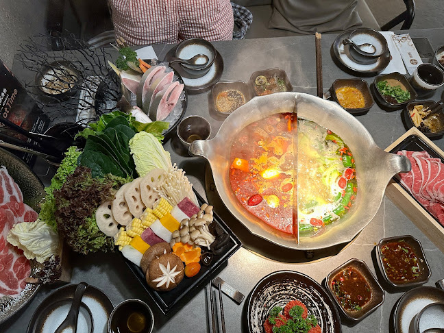 Coucou Hotpot‧Brew Tea @i12 Katong - Singapore