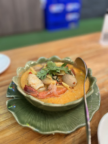 Opinii despre Warm Up Cafe @ The Star Vista în Singapore - Hospitality and gastronomy