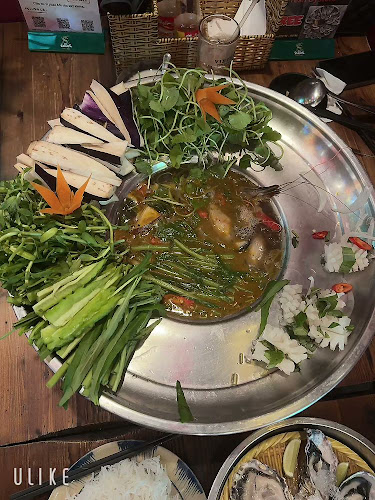 Vietsea II - Xom Nhau - Hospitality and gastronomy