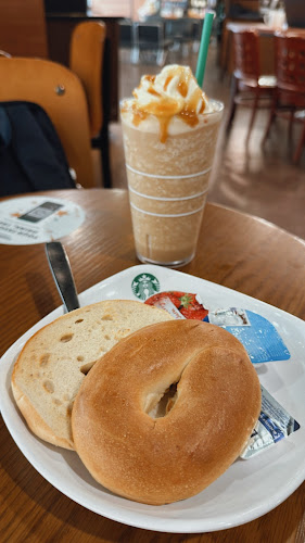 Starbucks Kallang Wave Mall - Singapore